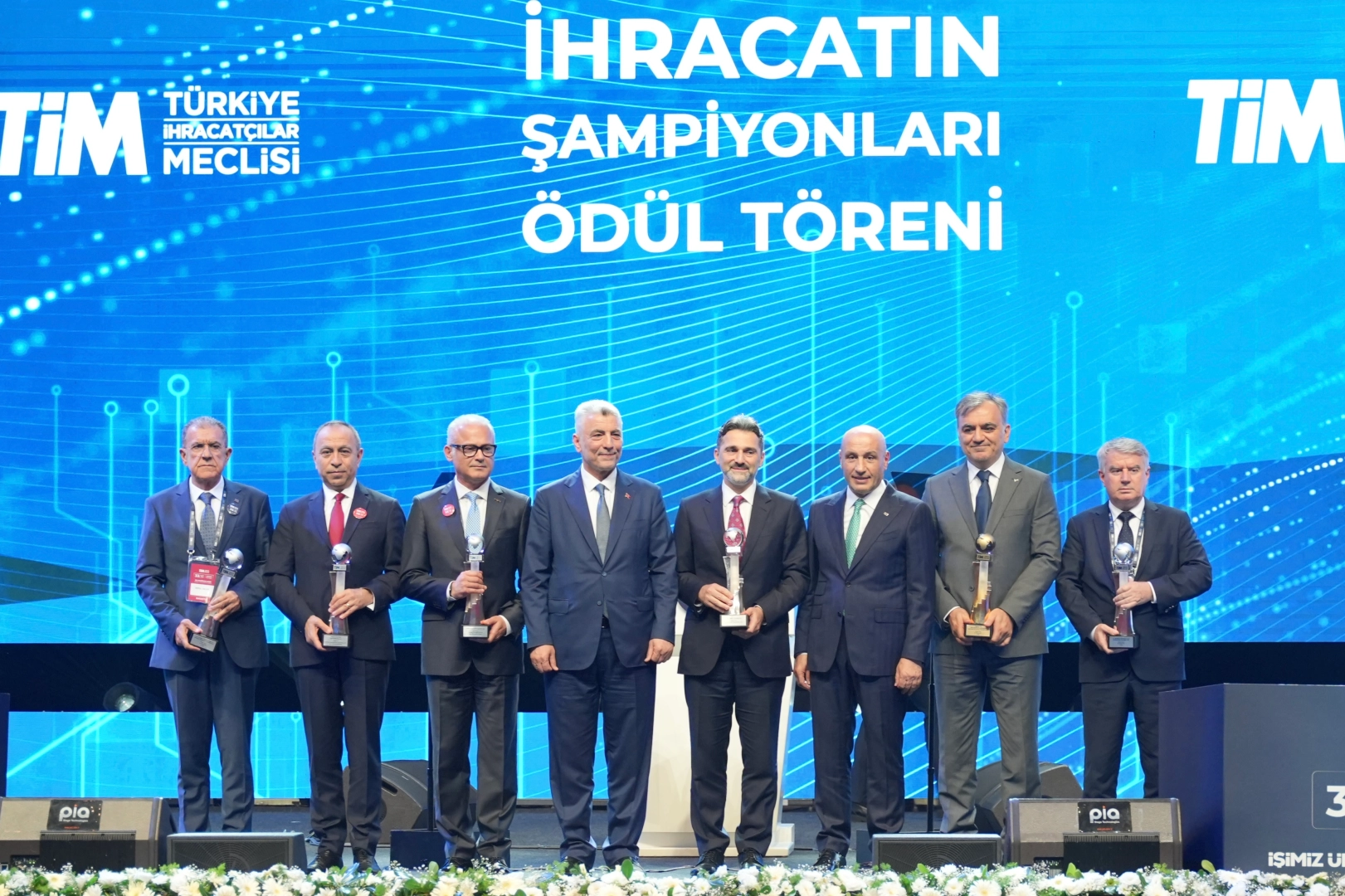 TİM İhracatın Yıldızları Ödüllerinde Egeli Firmalara 12 Ödül