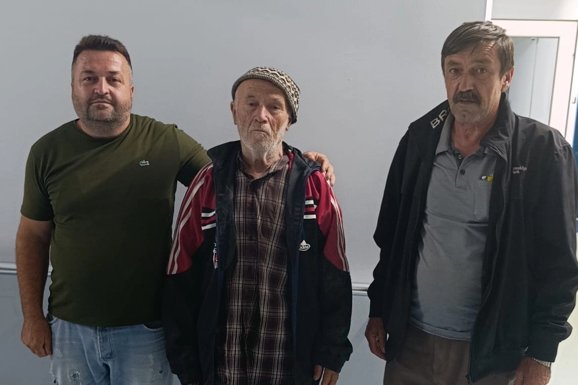 Düzce’de Samanlıkta Yaşayan Mevlüt Erdoğan Yaşlı Bakım Merkezine Yerleştirildi