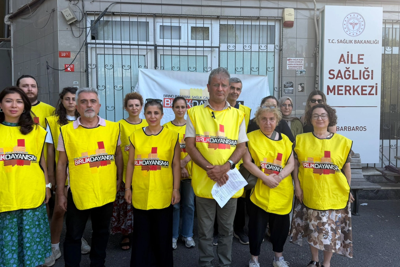 Birlik ve Dayanışma Sendikası'ndan Aile Hekimlerinin Sözleşme Fesihlerine Tepki