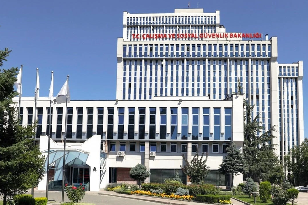 Resmî Gazete’de Yayımlandı: Bazı Kamu Kurumlarının Hizmet Kolları Güncellendi