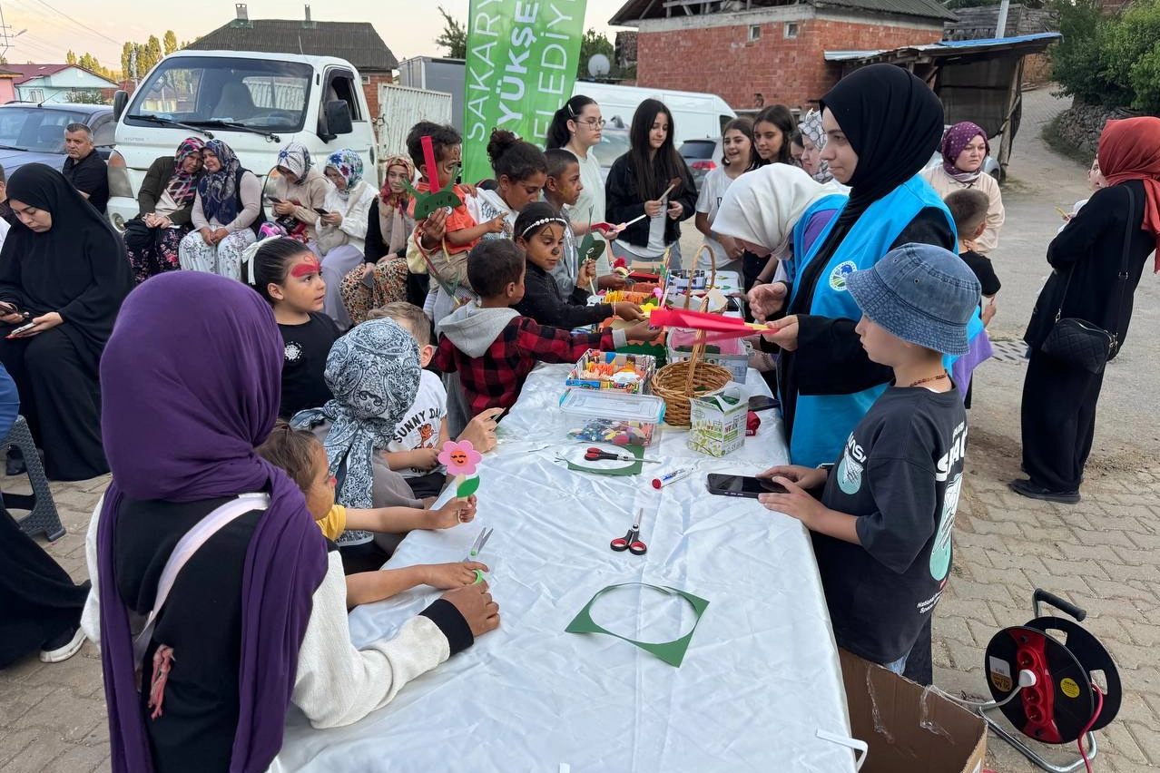 Sakarya Büyükşehir'den Çocuklara Yaz Sürprizi: Mahallemde Neşe Var Başladı