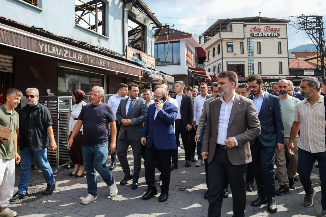 Bursa Protokolünden Kayhan Çarşısı Esnafına Destek Ziyareti