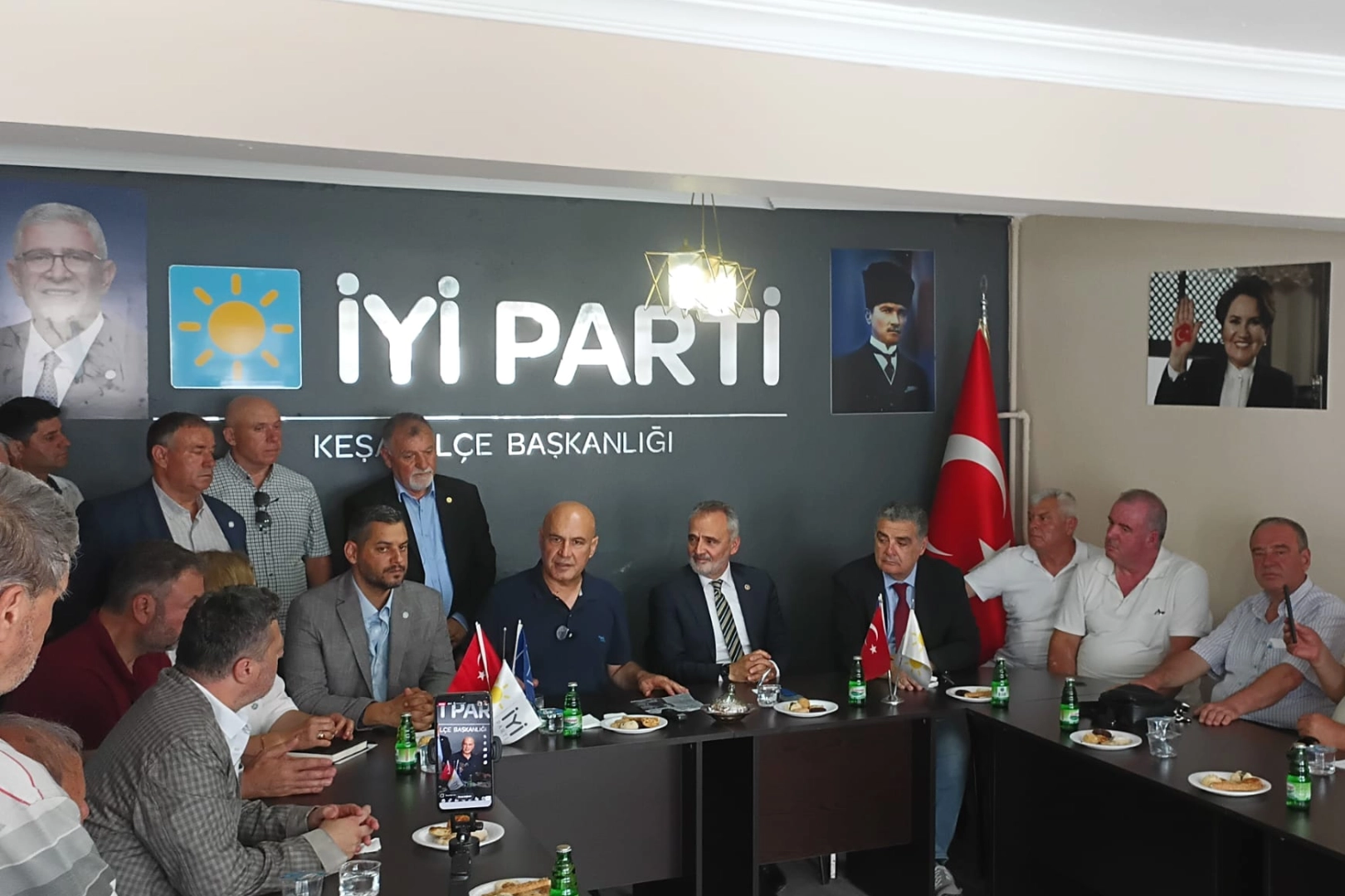 Turhan Çömez Keşan'da Ekonomi ve Gündeme İlişkin Açıklamalarda Bulundu