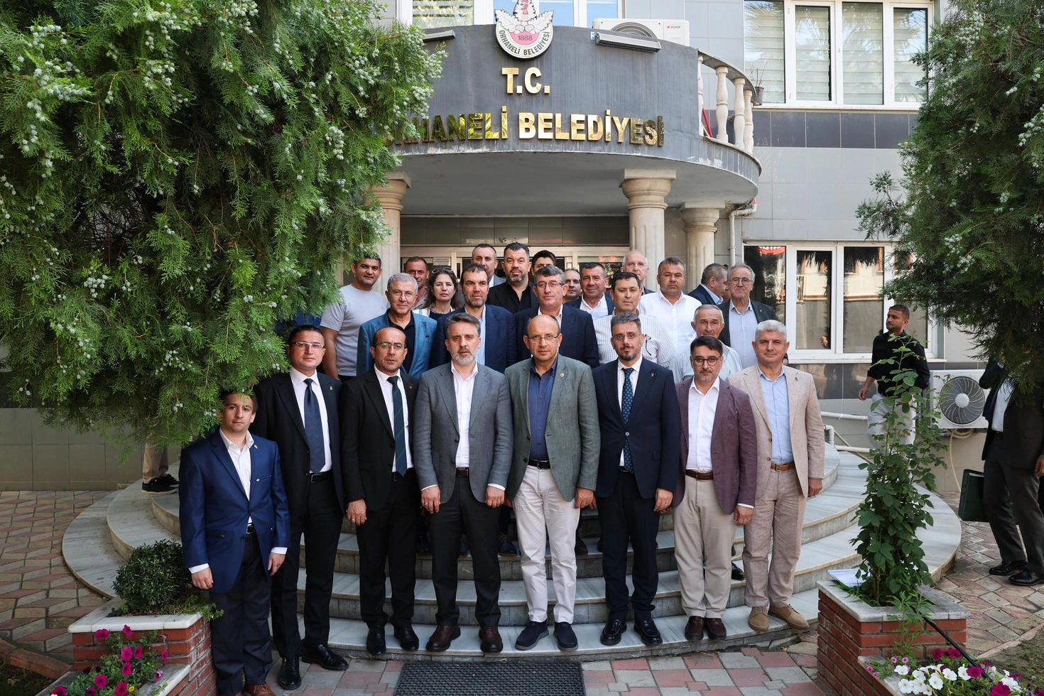 Şahin Biba Orhaneli'nde Yatırımları ve İlçe Taleplerini Değerlendirdi